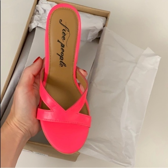 Free People Block Heel Slides Neon Pink - Picture 3 of 13